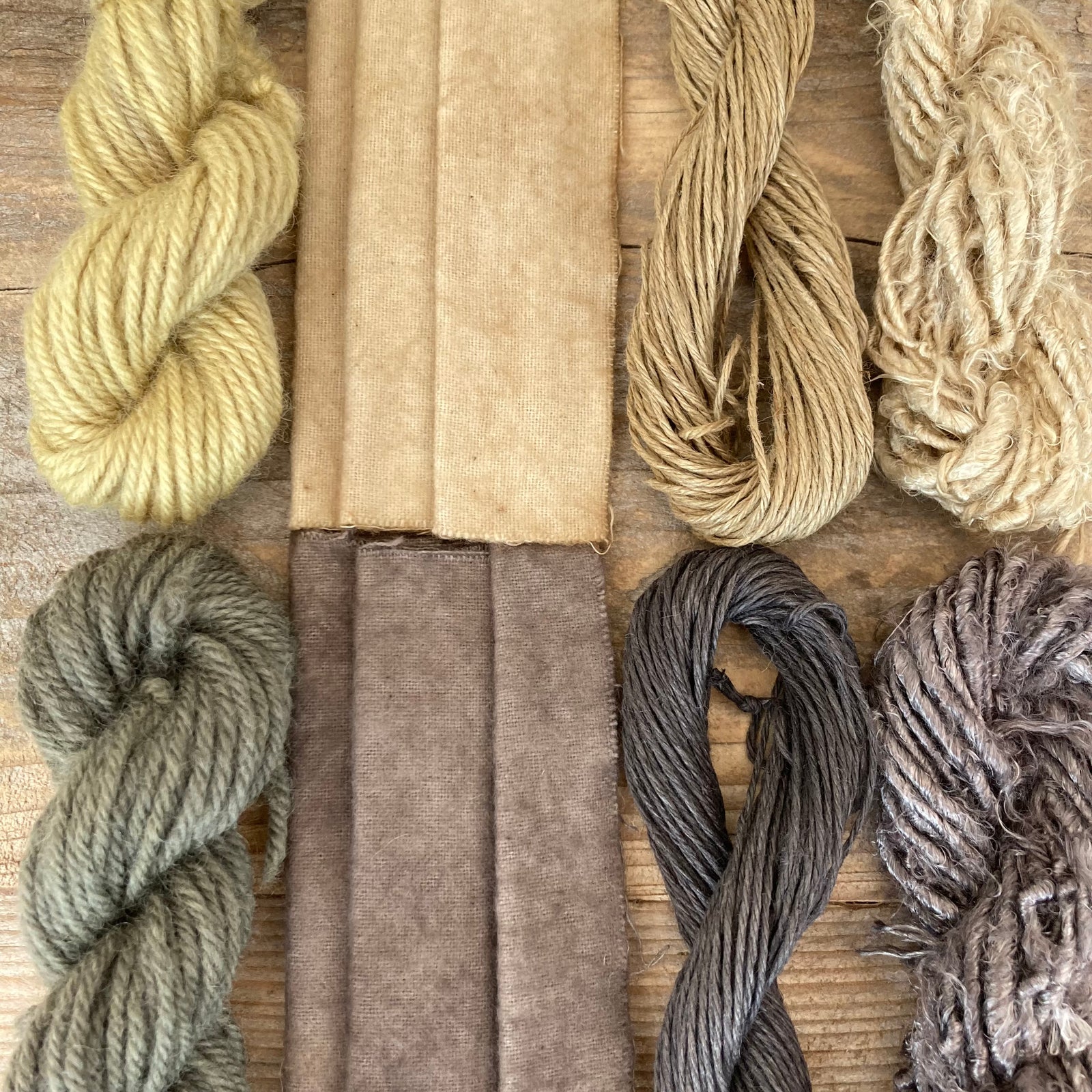 NATURAL DYEING WITH COMFREY (Symphytum officinale)