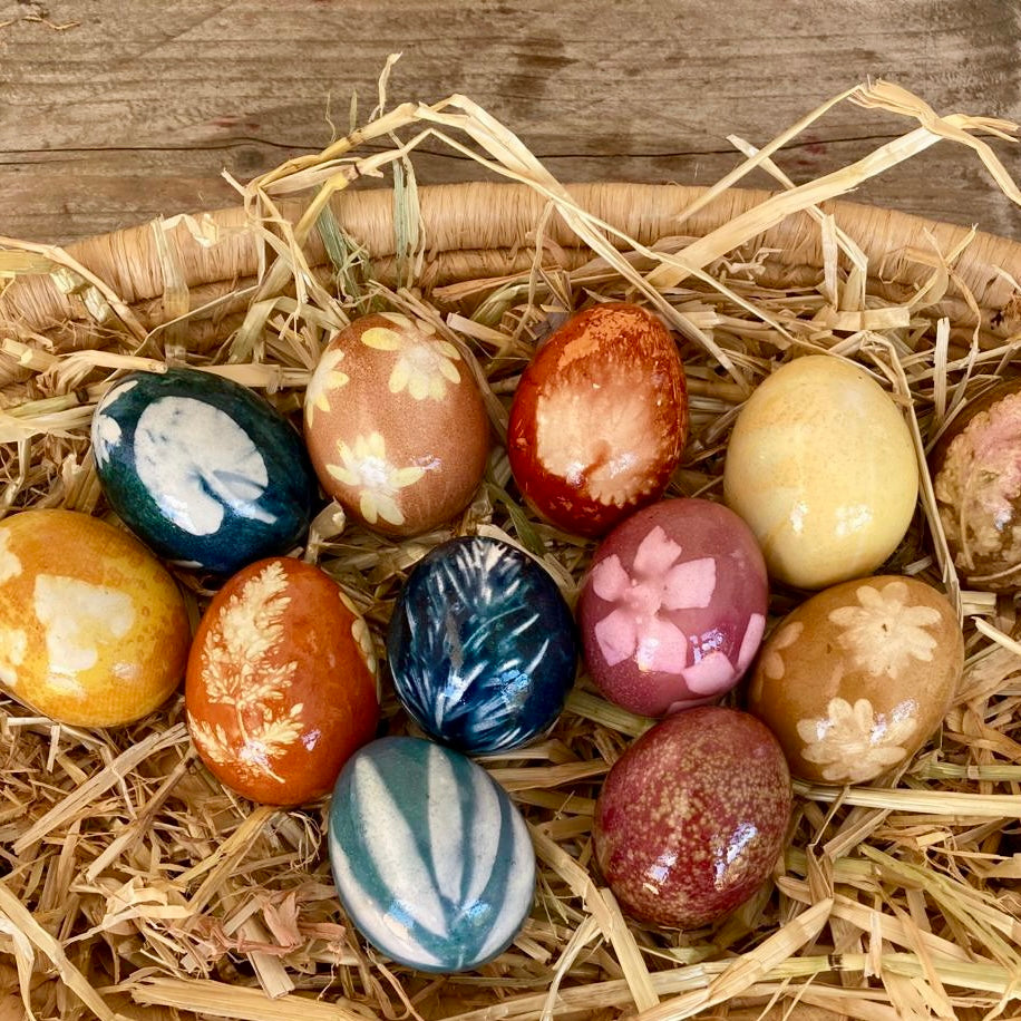 HOW TO DYE EASTER EGGS WITH NATURAL DYES