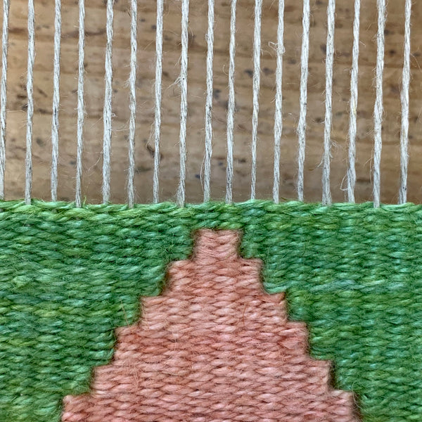 Plain weave triangle
